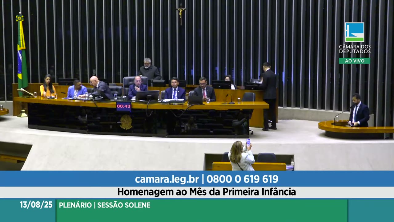 Vídeo do evento em 1:24:48