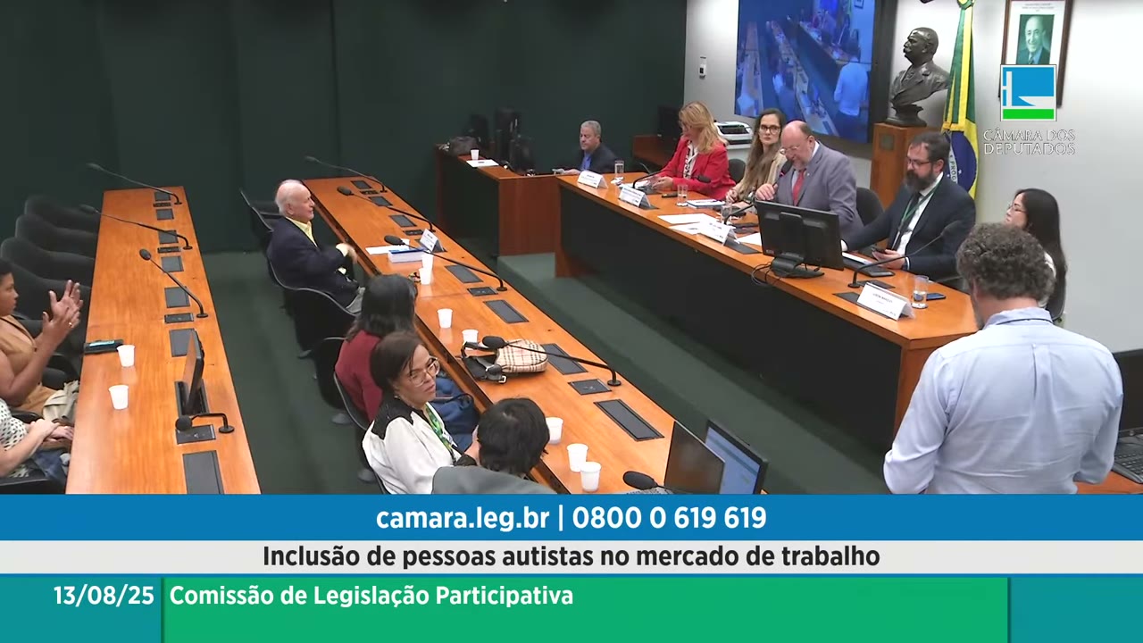 Vídeo do evento em 1:04:47