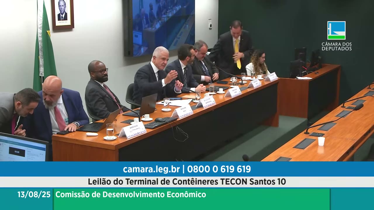 Vídeo do evento em 55:00