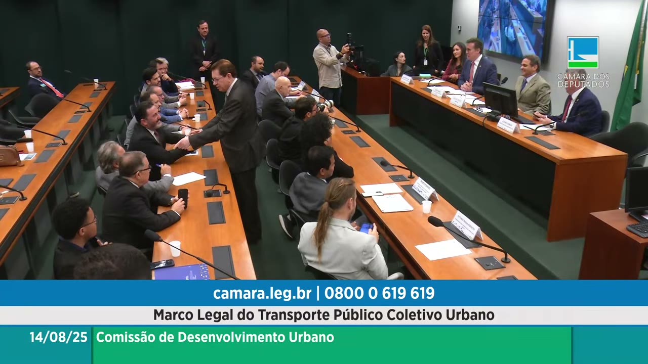 Vídeo do evento em 15:37