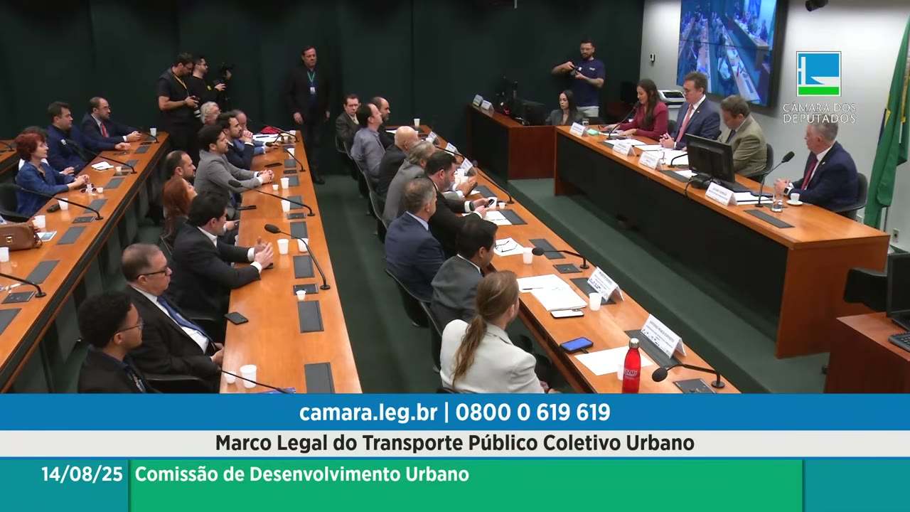 Vídeo do evento em 1:07:28