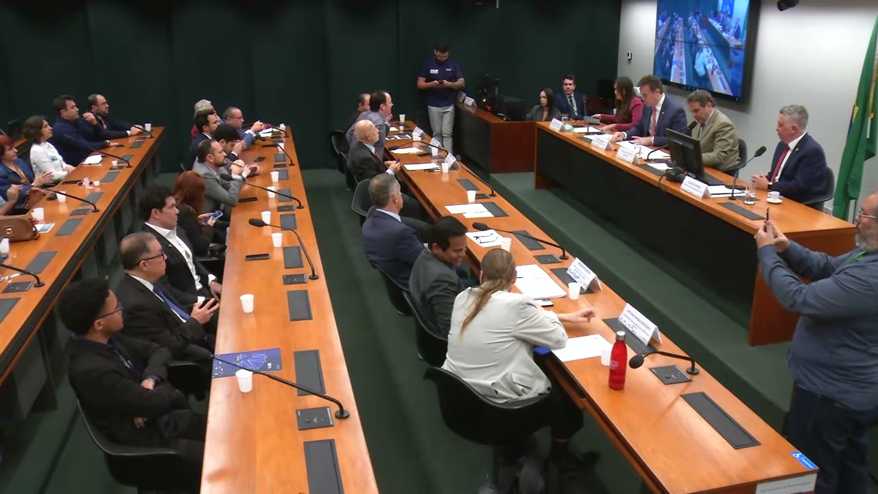 Vídeo do evento em 1:19:53