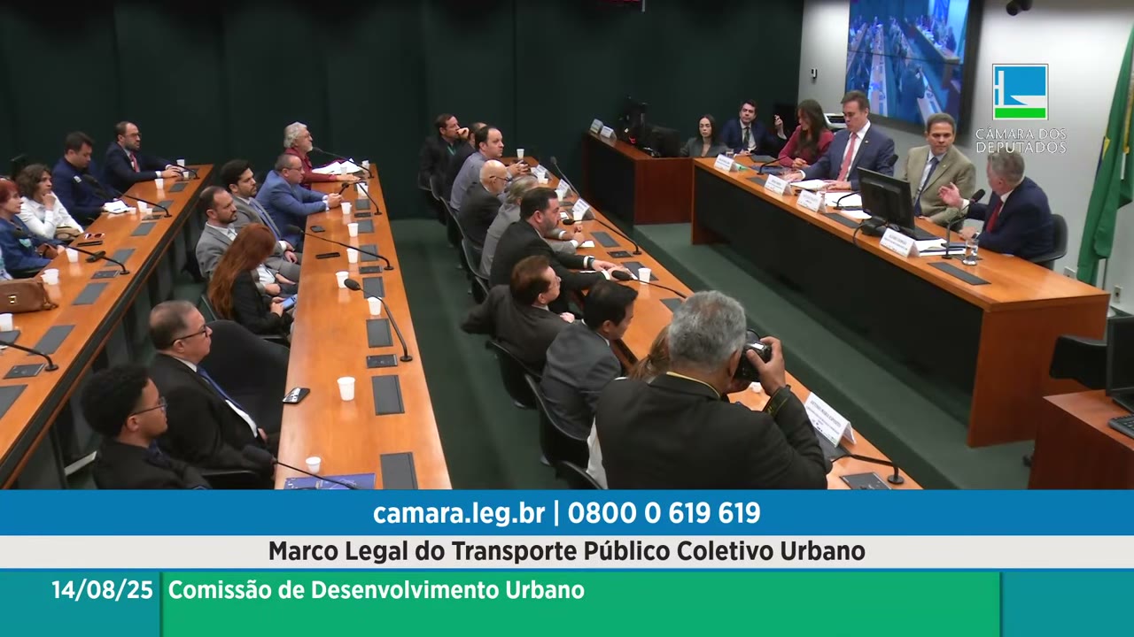 Vídeo do evento em 2:10:57