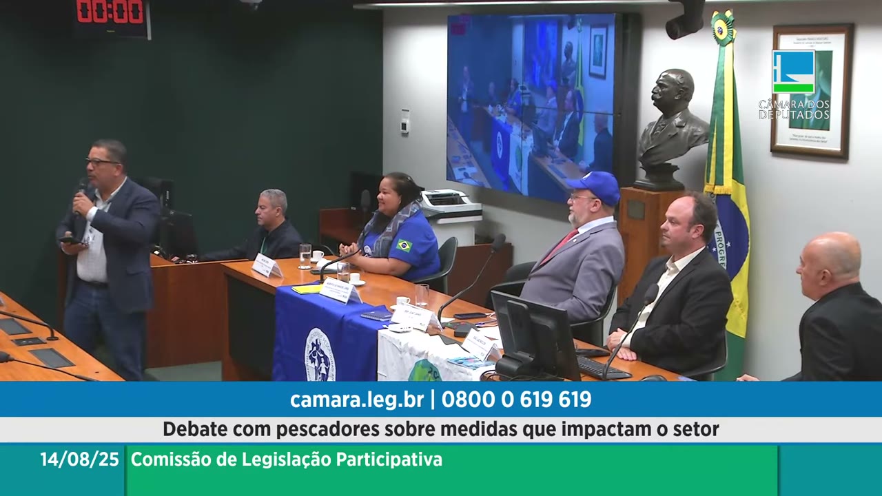 Vídeo do evento em 1:04:27
