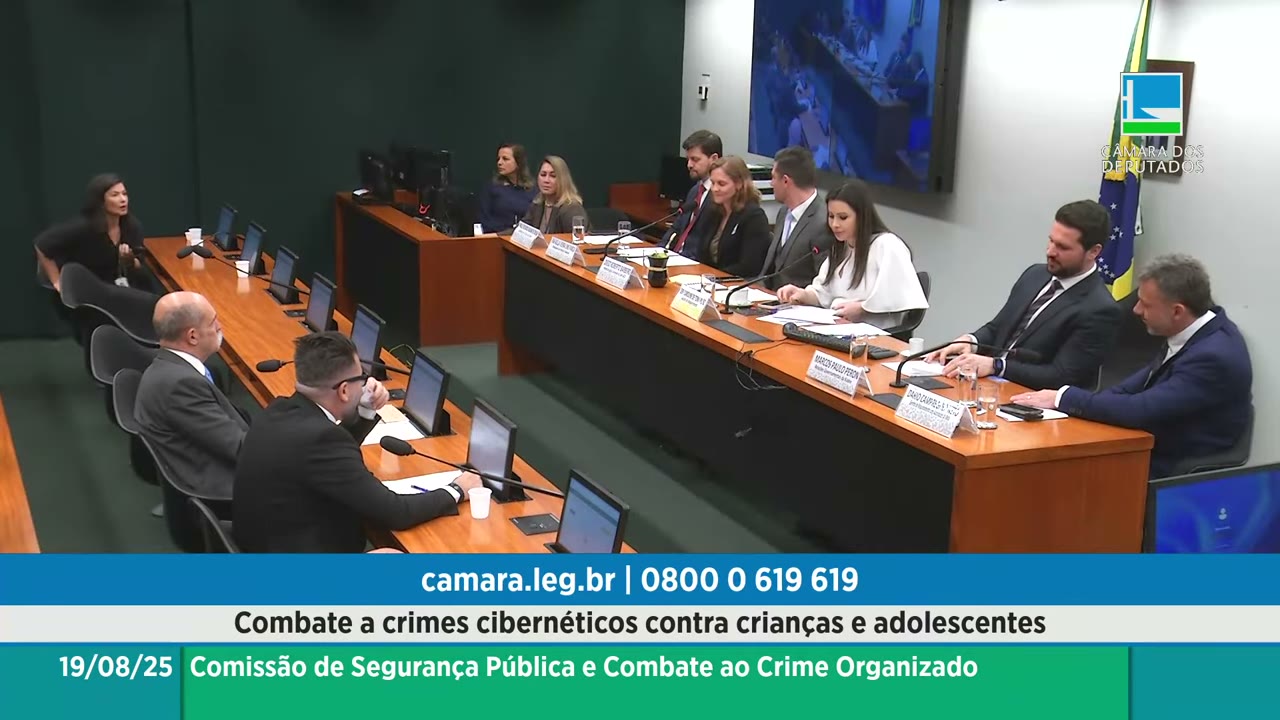 Vídeo do evento em 1:03:42