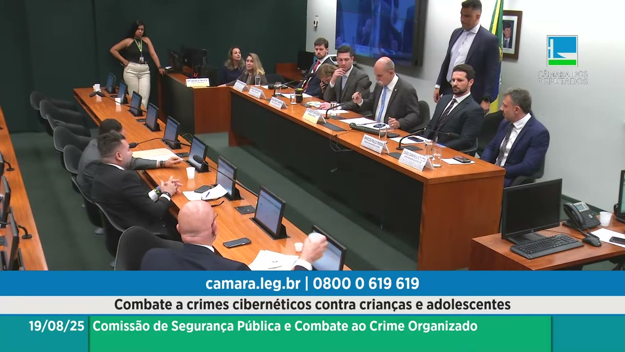 Vídeo do evento em 1:32:10