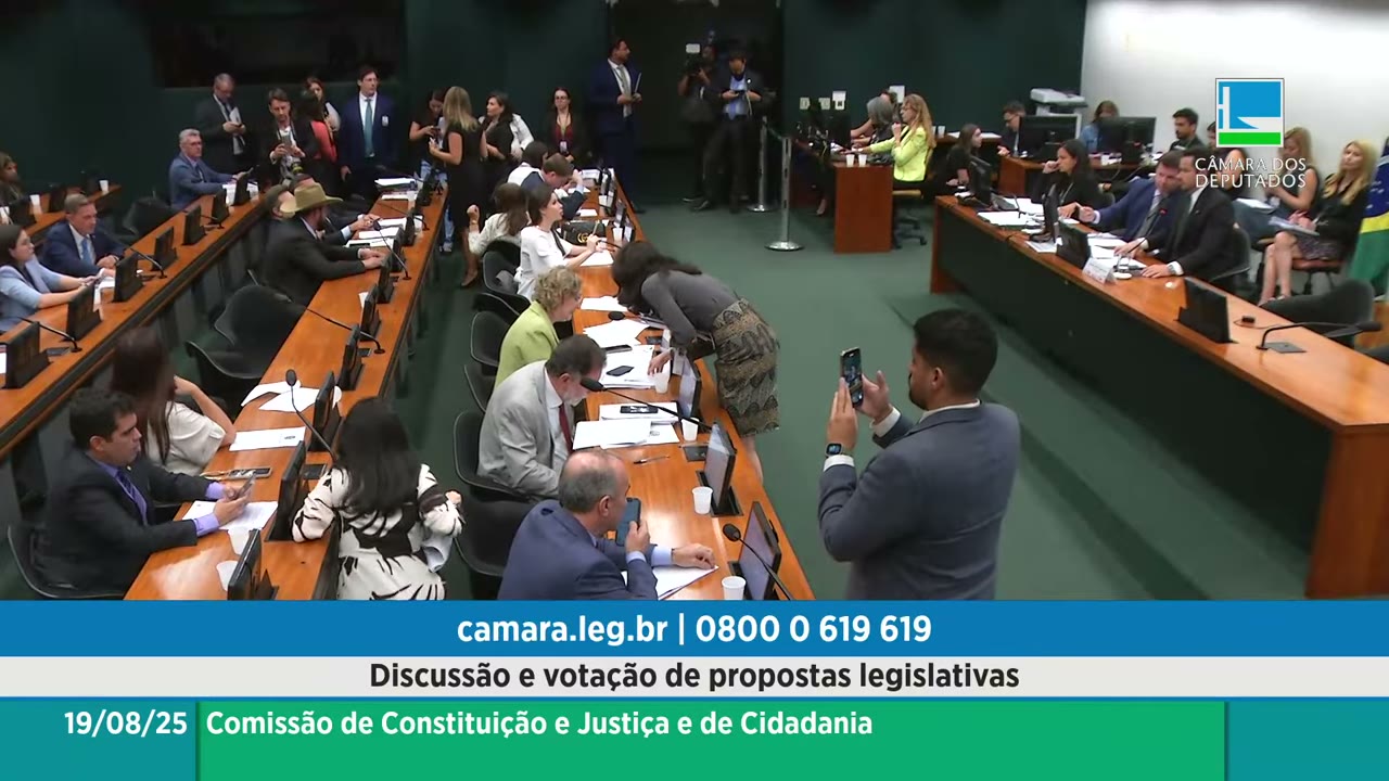 Vídeo do evento em 1:01:44