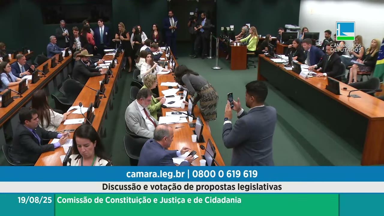 Vídeo do evento em 1:01:47