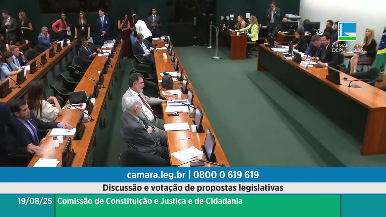 Vídeo do evento em 1:23:11