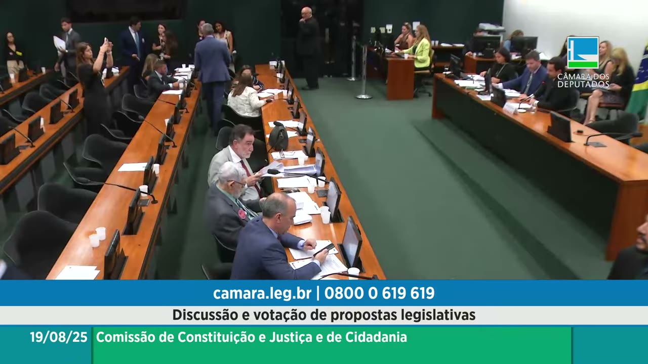Vídeo do evento em 1:44:24