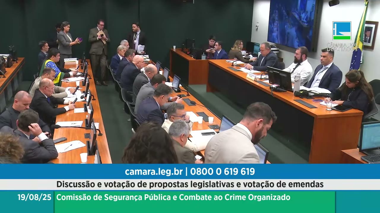 Vídeo do evento em 1:15:01