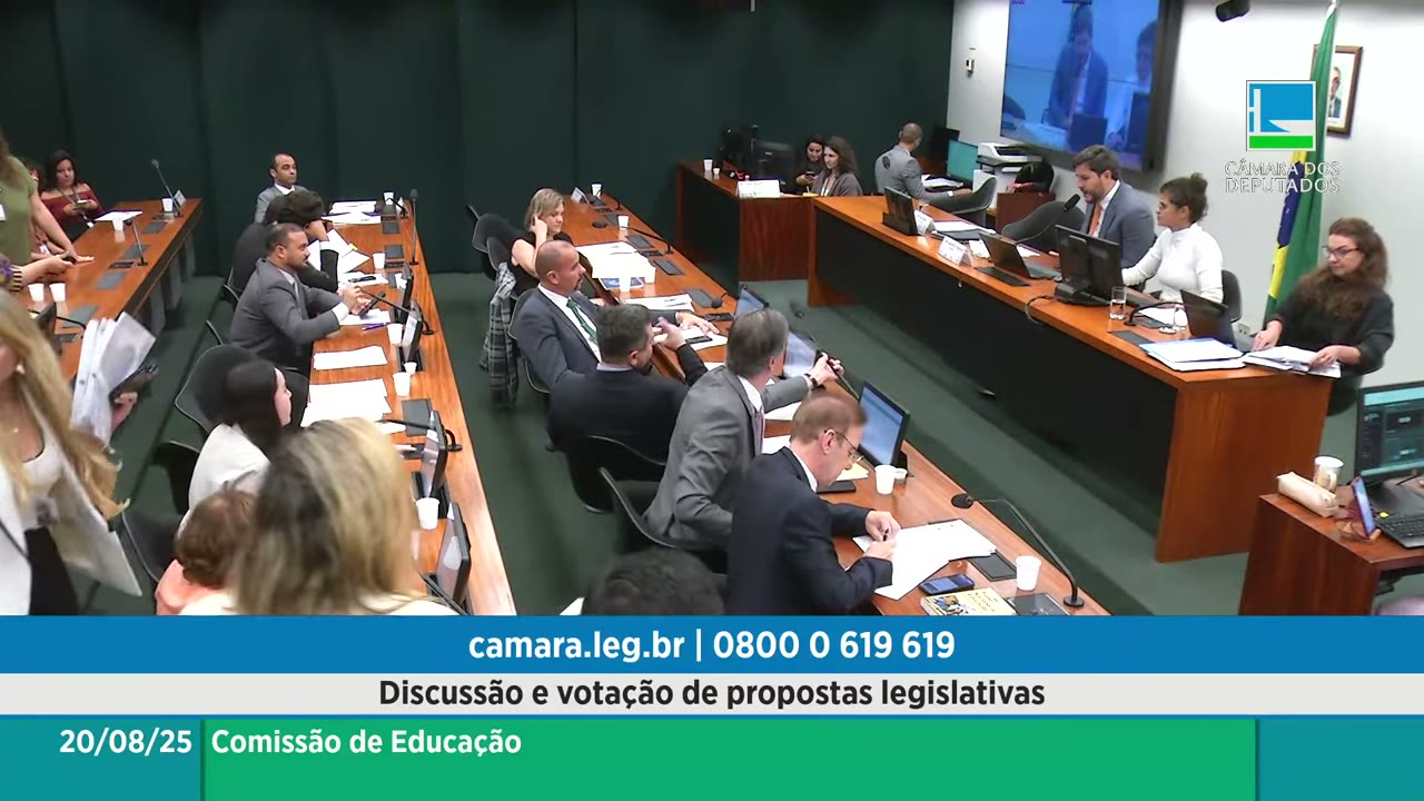 Vídeo do evento em 1:00:34