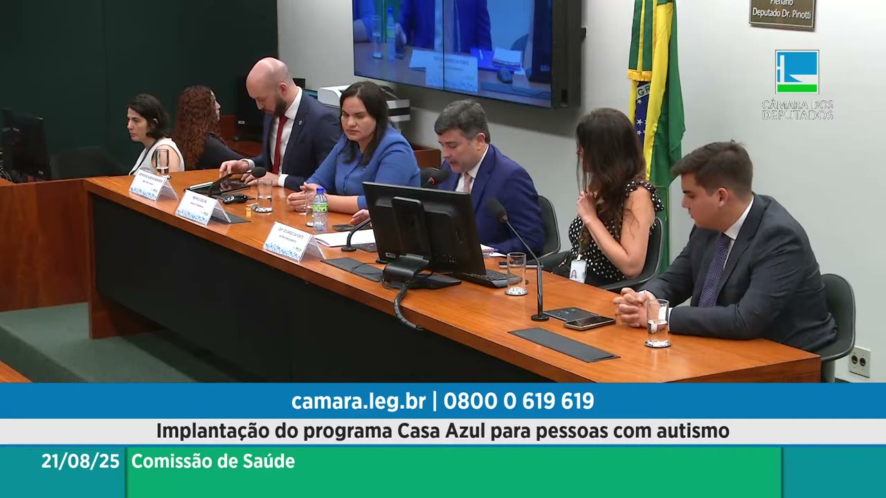 Vídeo do evento em 1:04:22