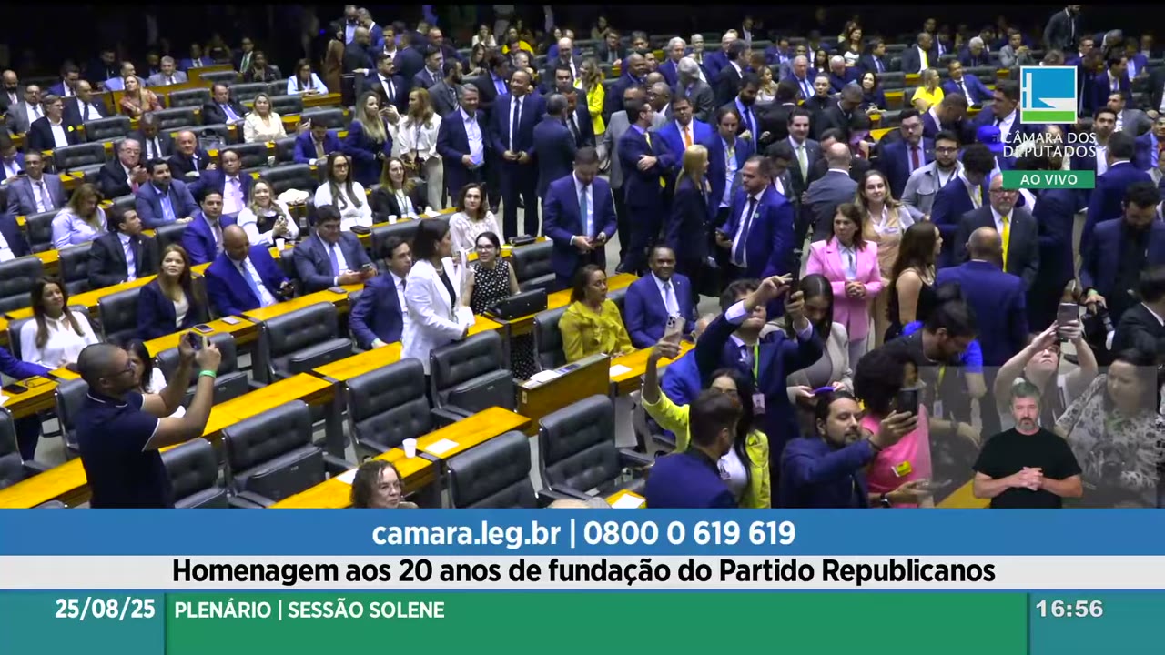 Vídeo do evento em 1:11:32