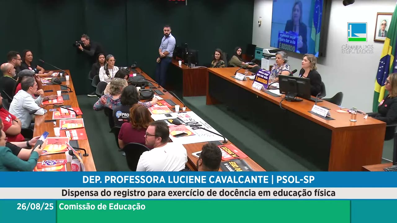 Vídeo do evento em 2:01:37