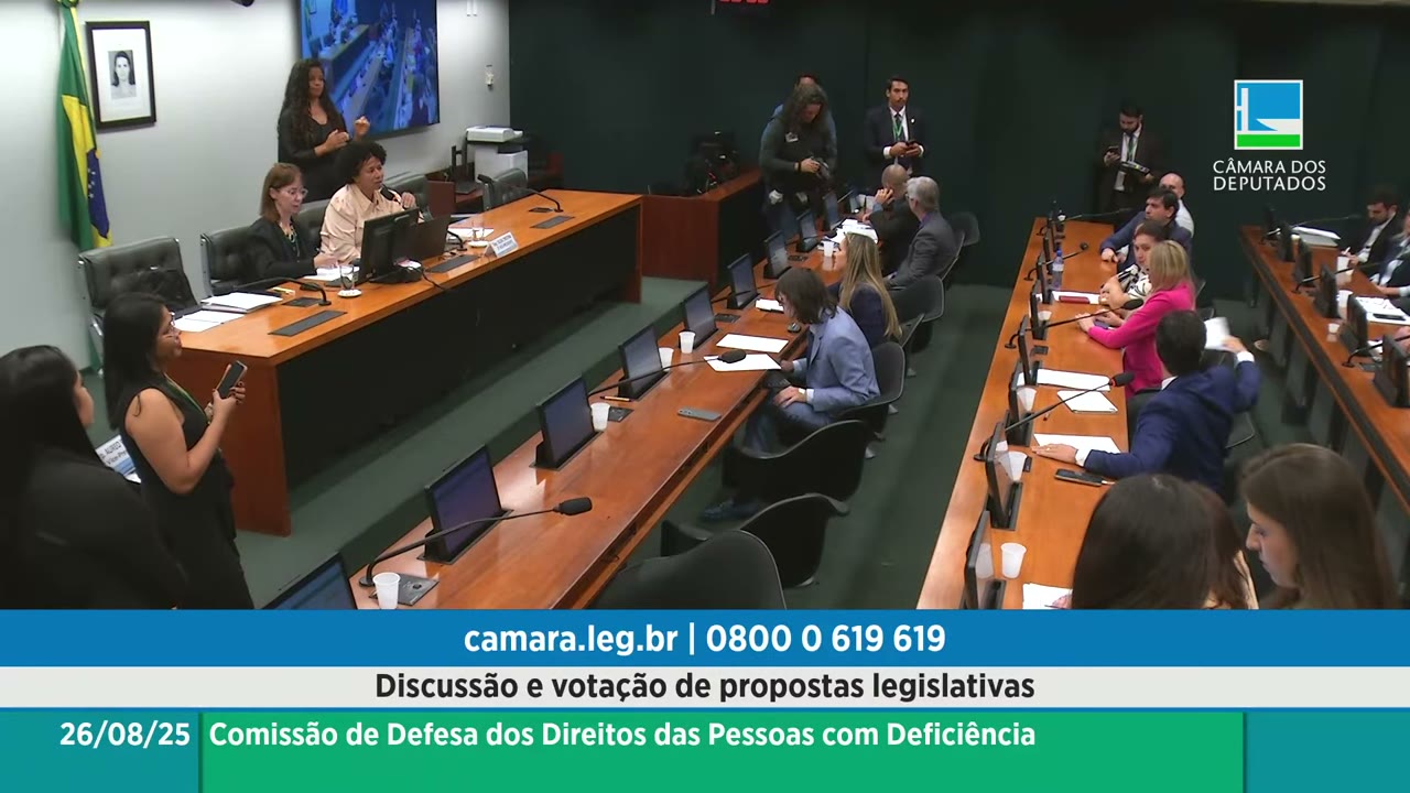 Vídeo do evento em 1:03:20