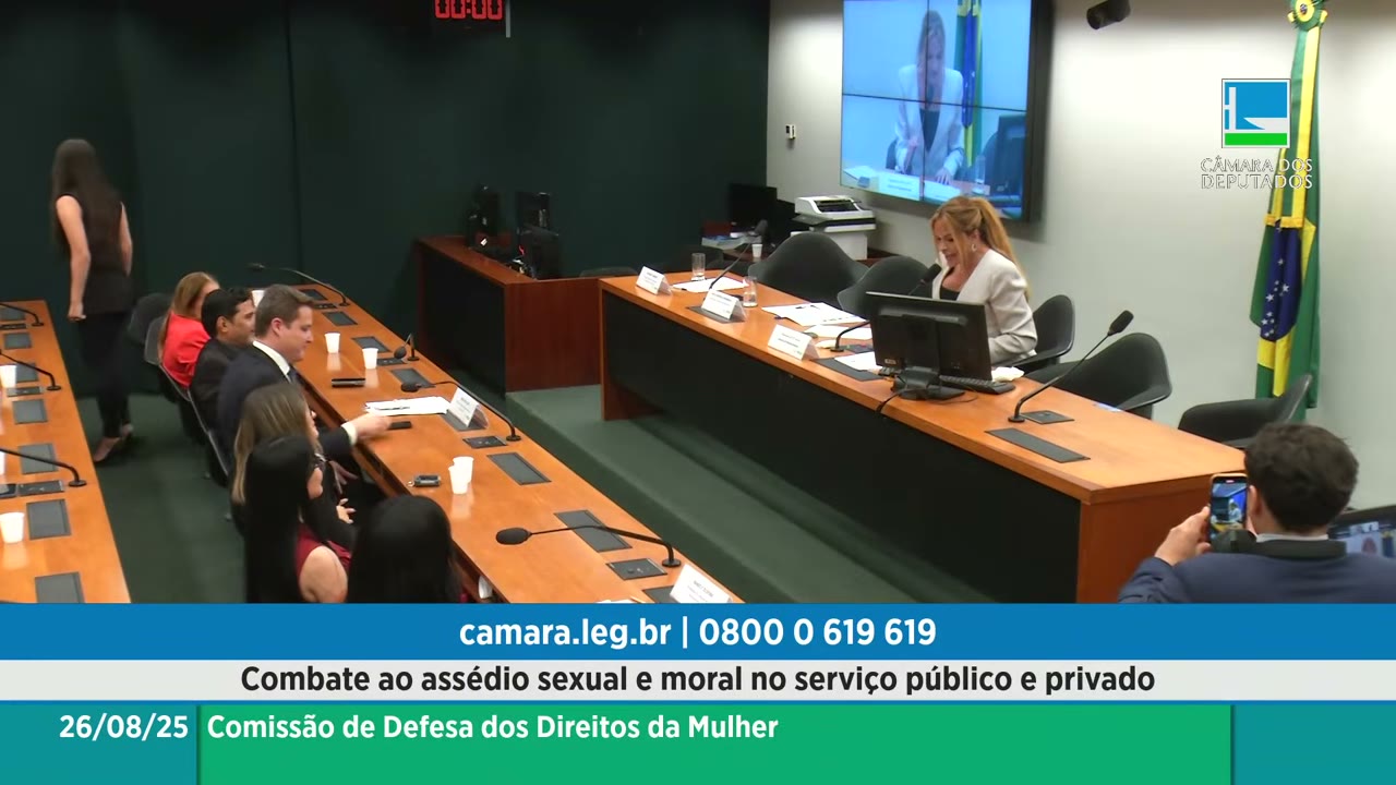 Vídeo do evento em 1:27:57