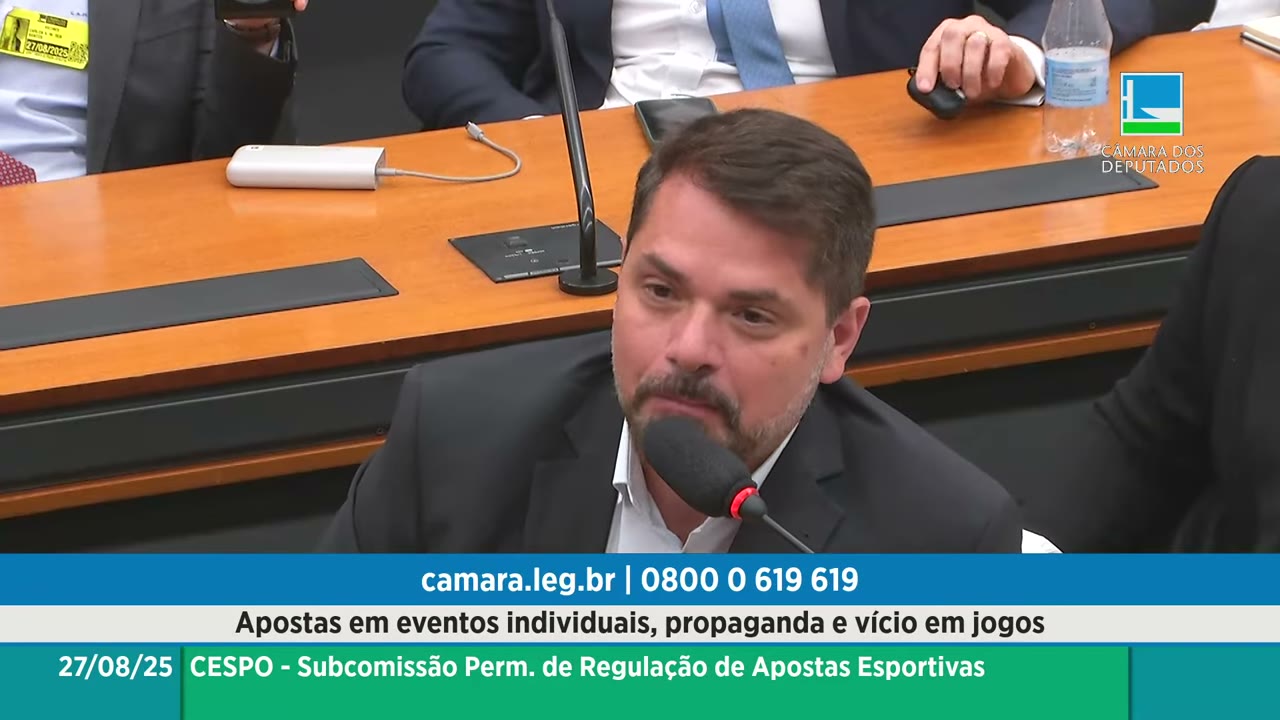 Vídeo do evento em 1:44:57
