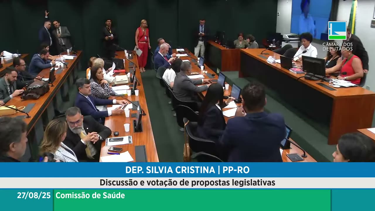 Vídeo do evento em 1:04:36