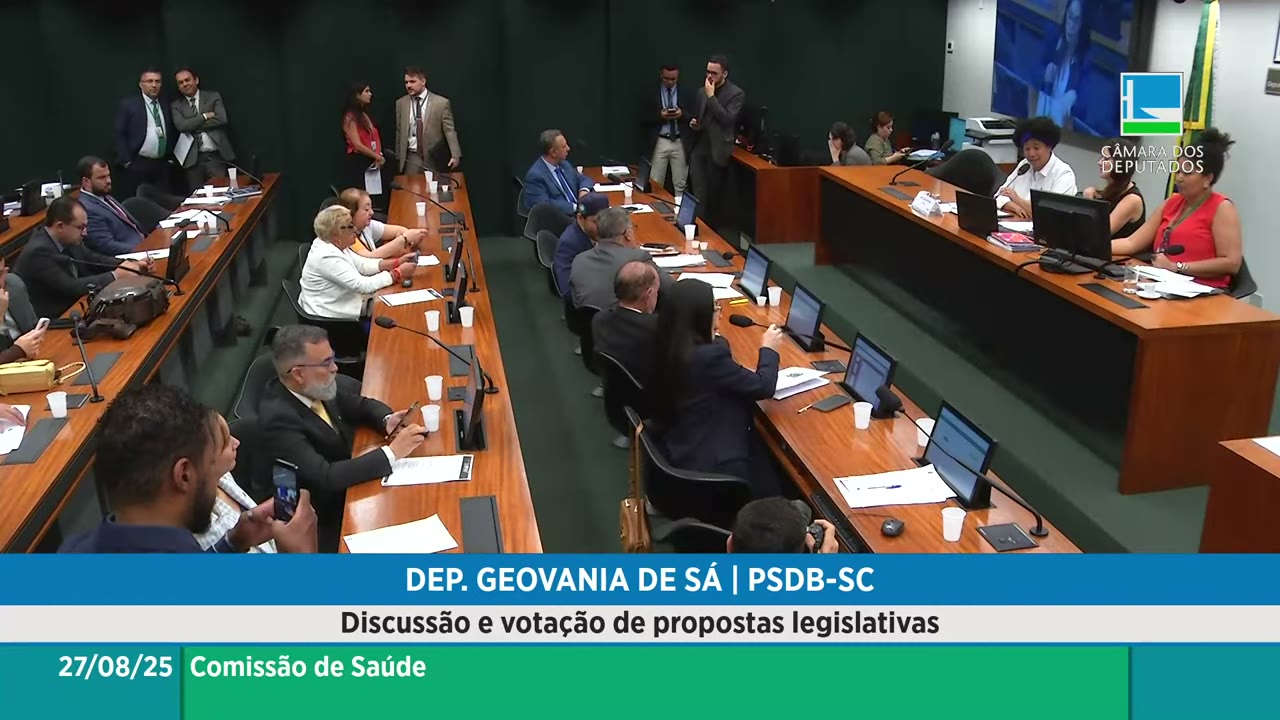 Vídeo do evento em 1:09:43