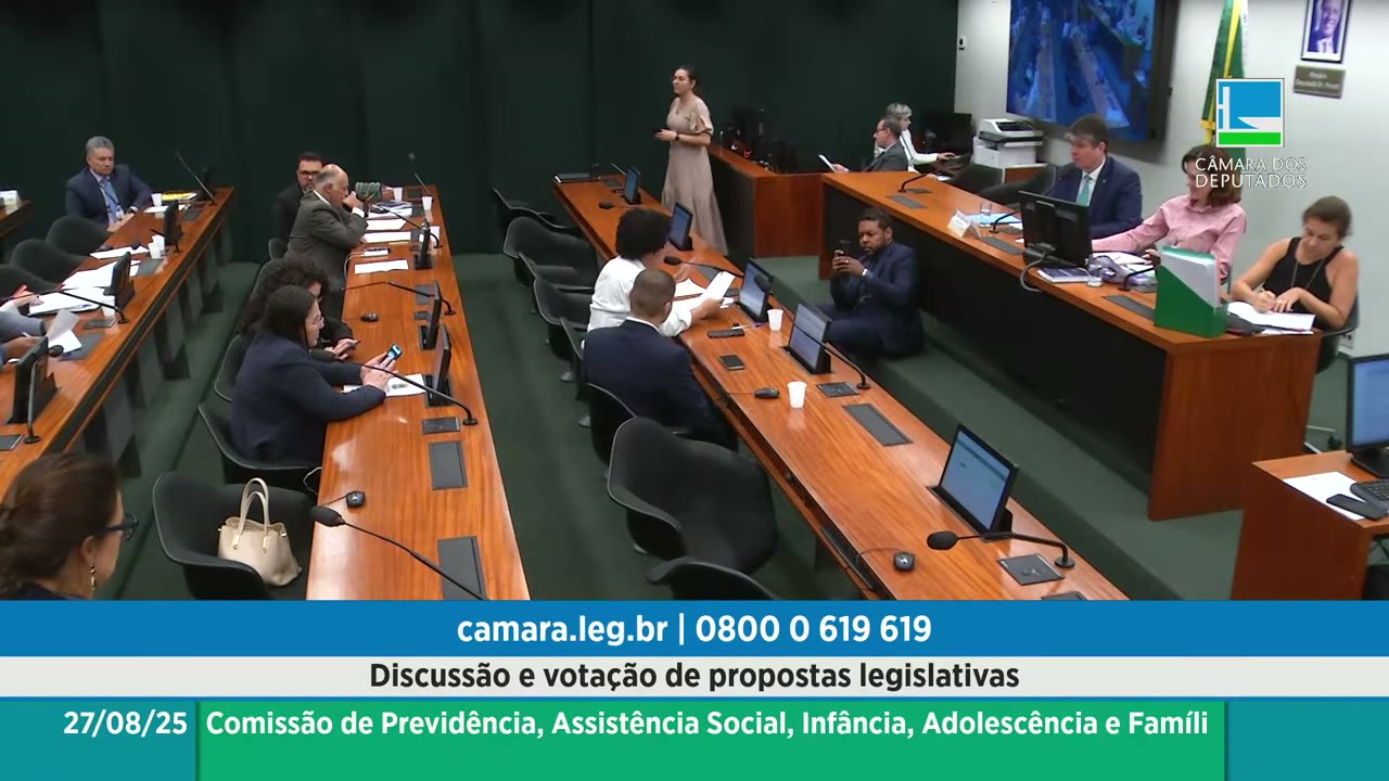 Vídeo do evento em 1:02:36