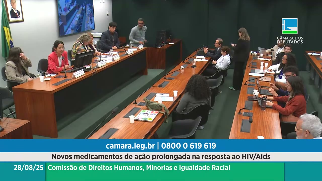 Vídeo do evento em 1:15:11
