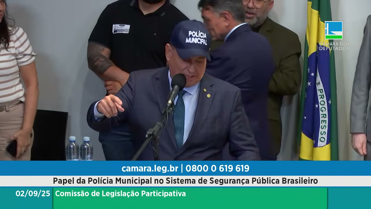 Vídeo do evento em 1:44:55