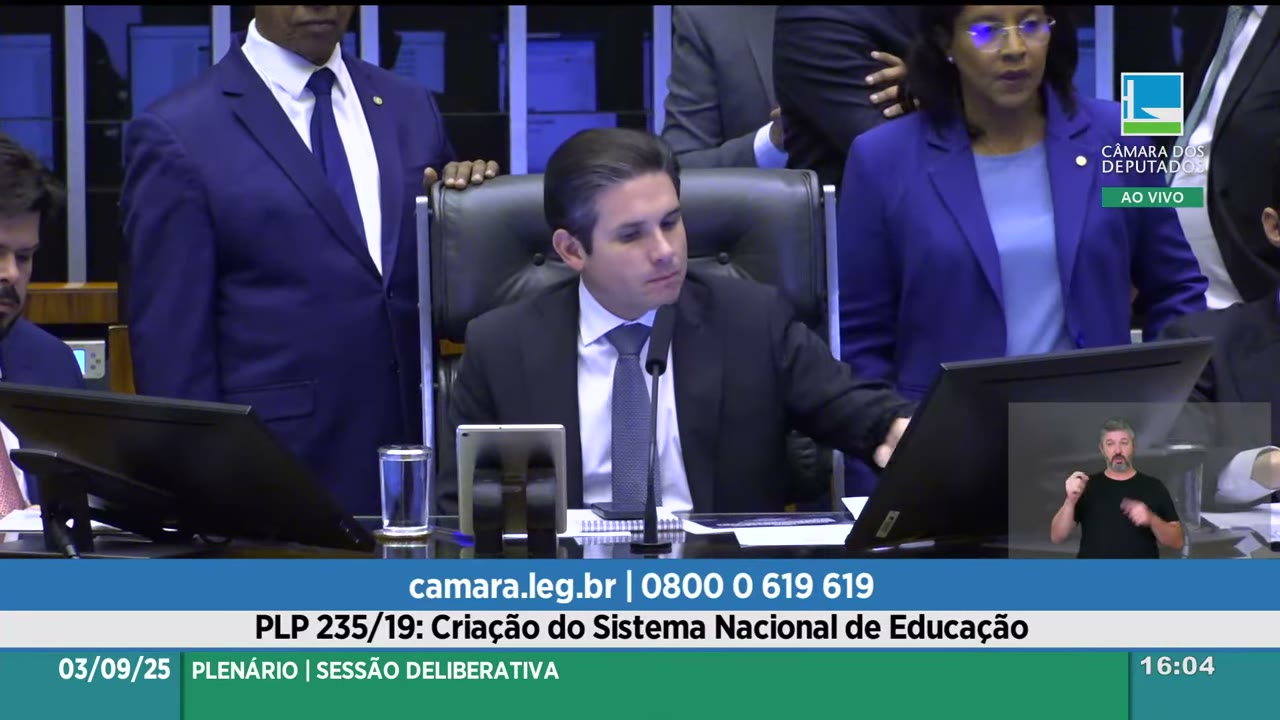 Vídeo do evento em 1:02:24
