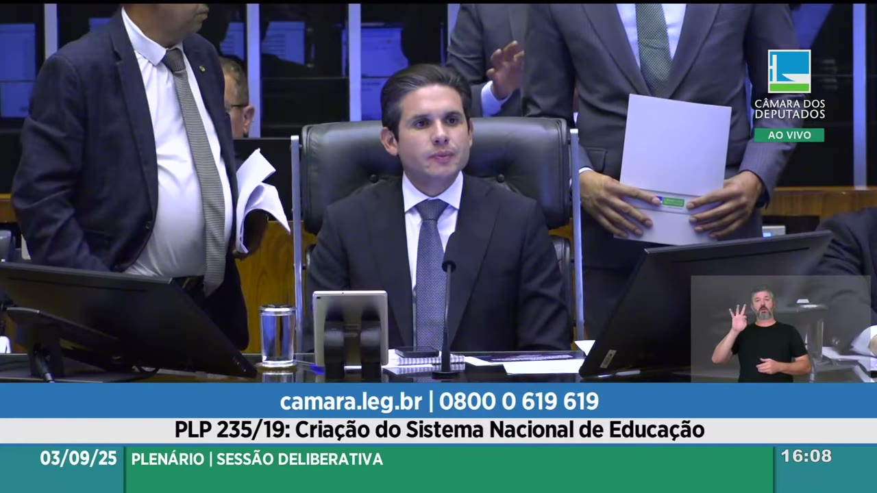 Vídeo do evento em 1:05:37