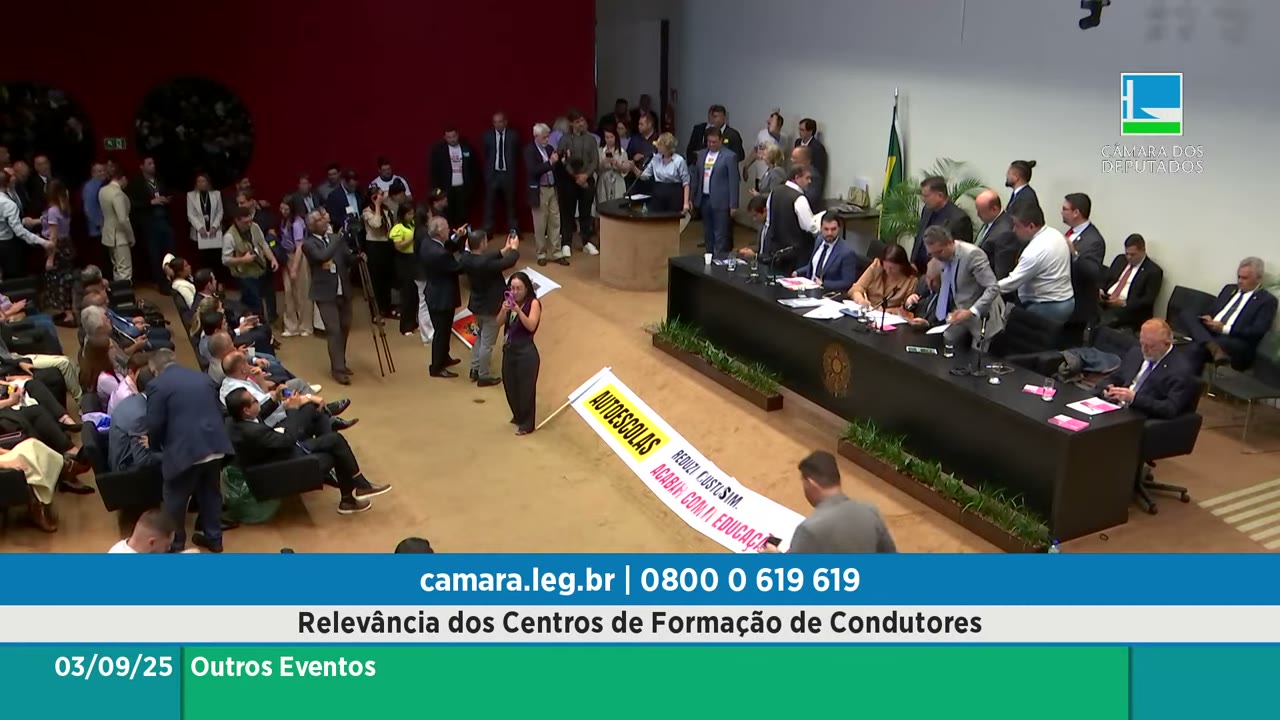 Vídeo do evento em 1:08:39