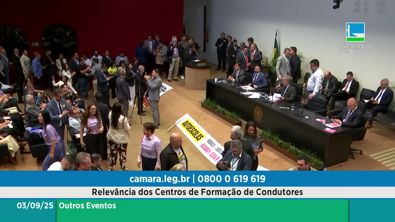 Vídeo do evento em 1:11:30