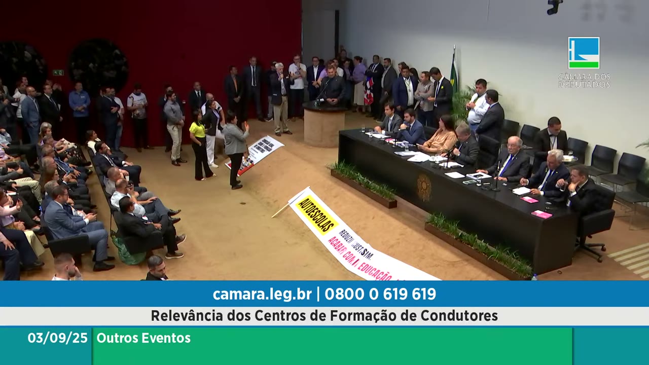 Vídeo do evento em 1:24:01