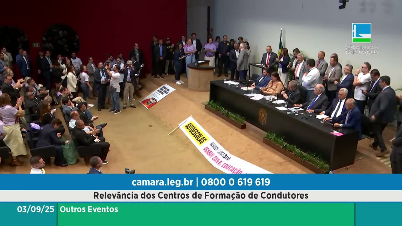 Vídeo do evento em 1:37:53