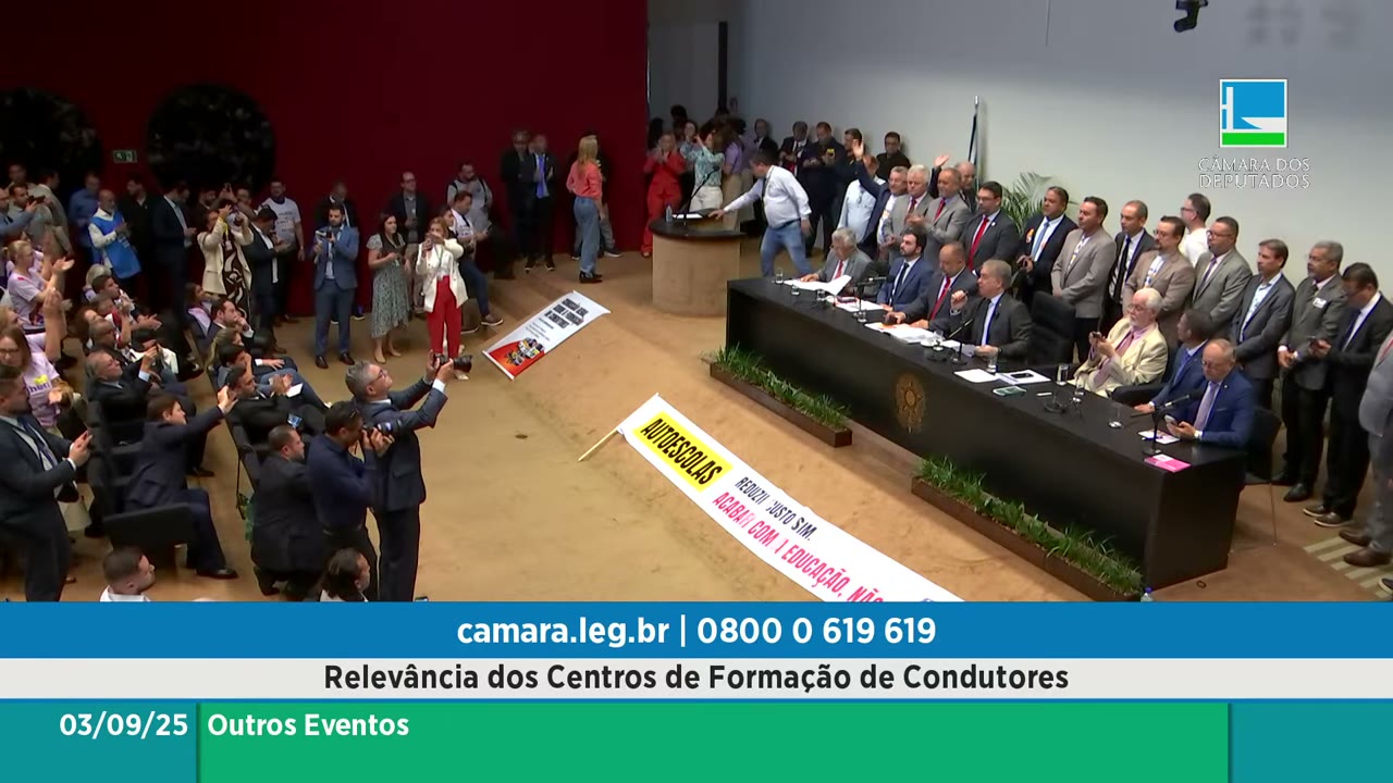 Vídeo do evento em 1:50:03