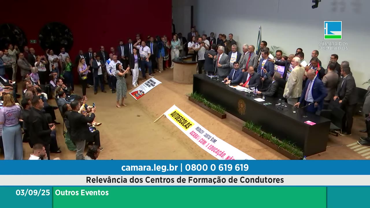 Vídeo do evento em 1:55:37