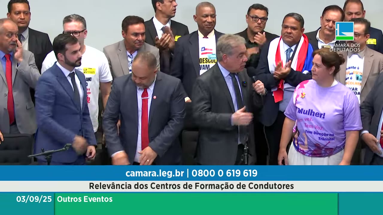 Vídeo do evento em 2:00:48