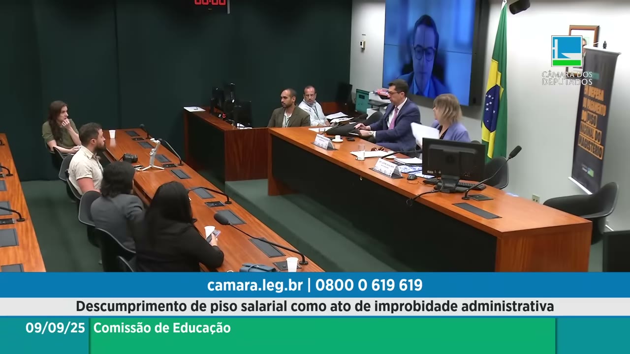Vídeo do evento em 1:14:15
