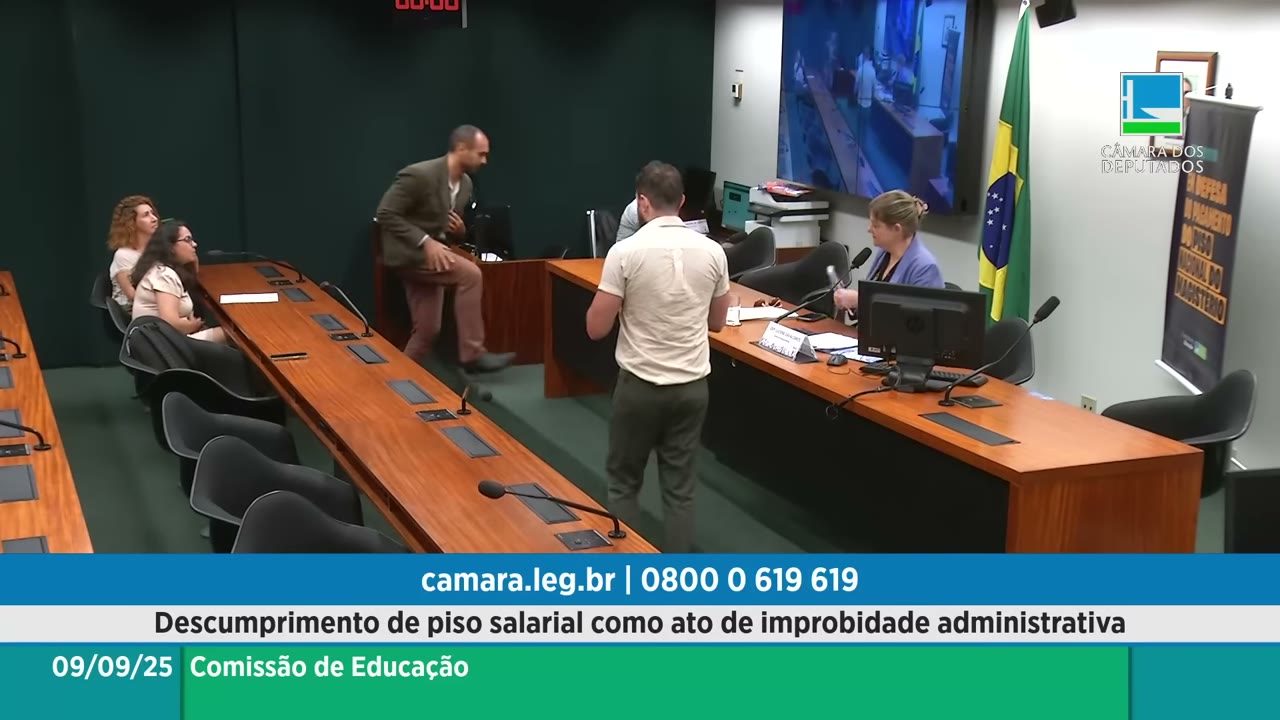 Vídeo do evento em 1:48:40