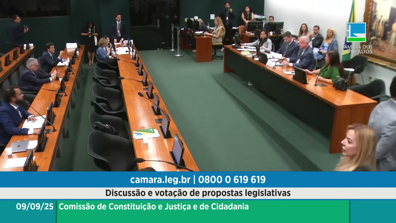 Vídeo do evento em 1:07:21