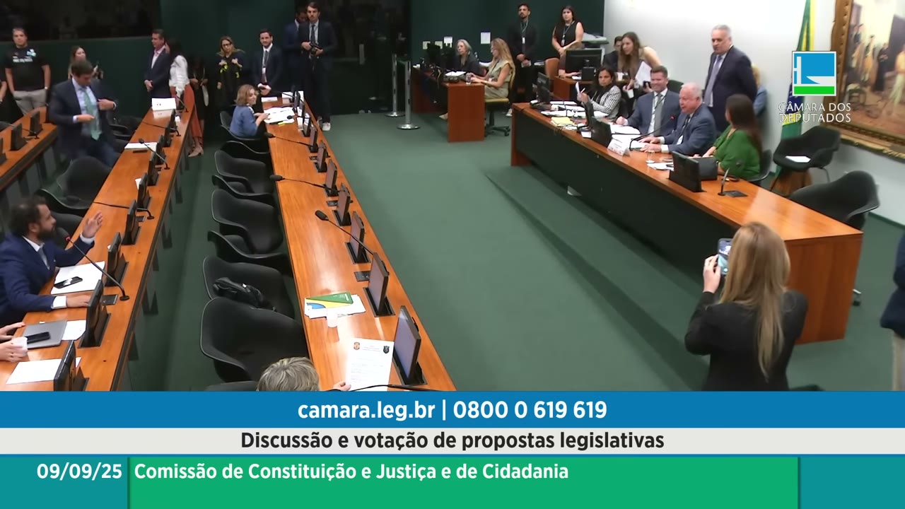 Vídeo do evento em 1:08:38