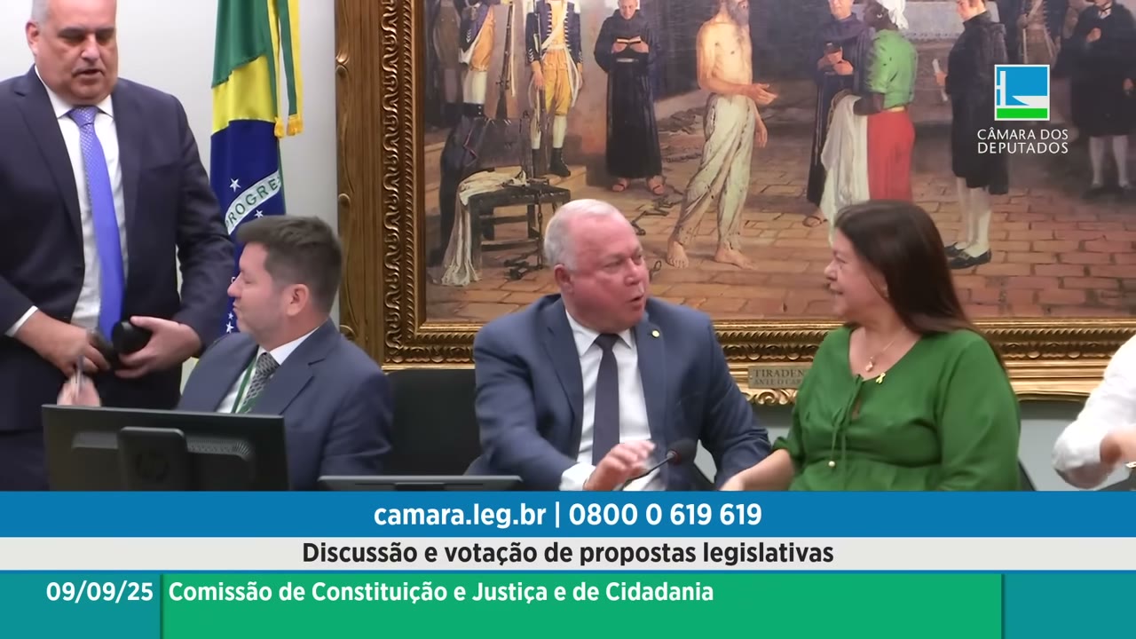 Vídeo do evento em 1:09:39