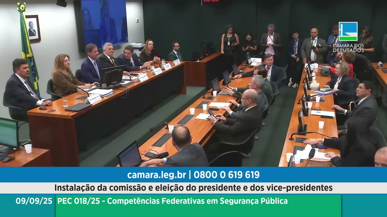 Vídeo do evento em 1:06:23