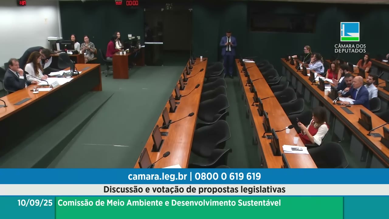 Vídeo do evento em 1:05:44
