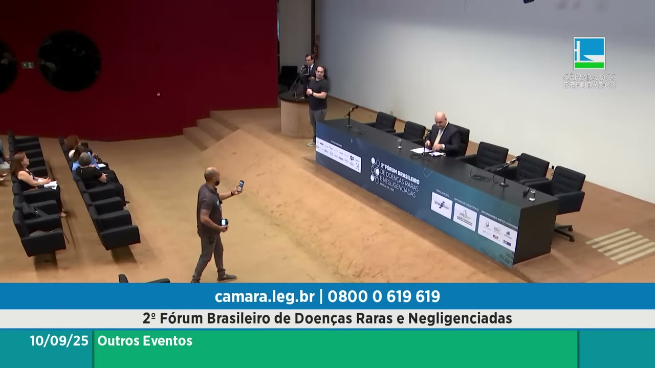 Vídeo do evento em 1:00:49