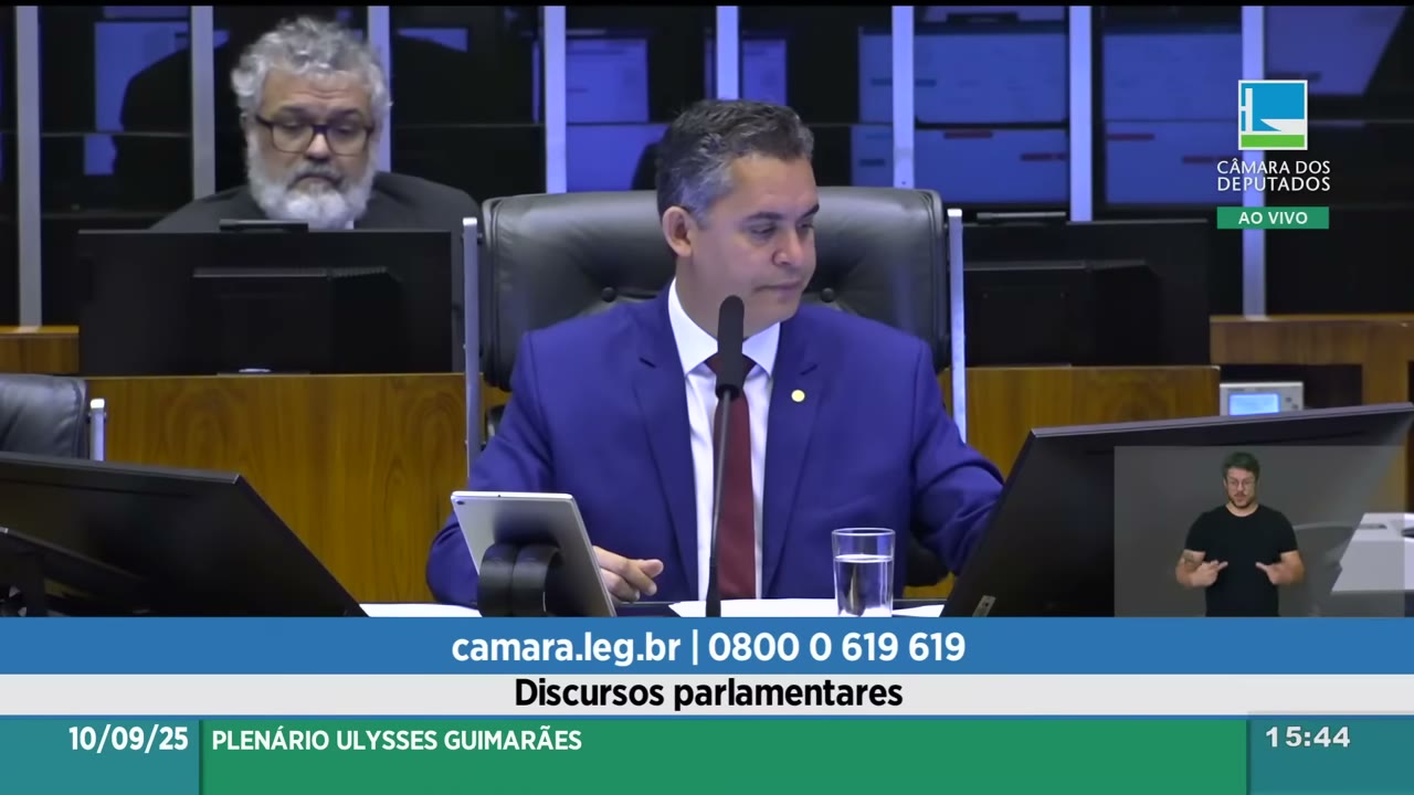 Vídeo do evento em 1:06:31