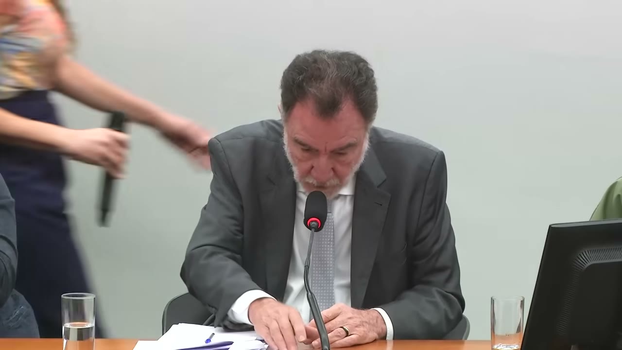 Vídeo do evento em 1:42:06