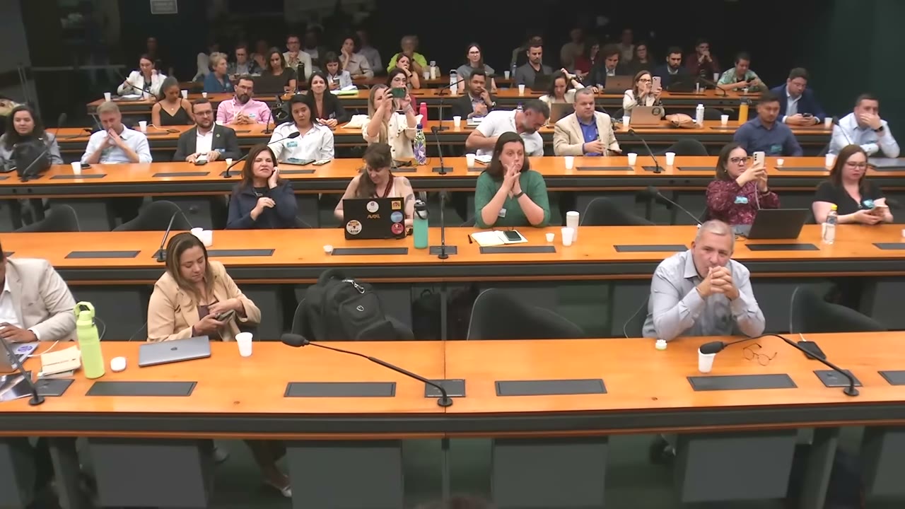 Vídeo do evento em 1:15:46
