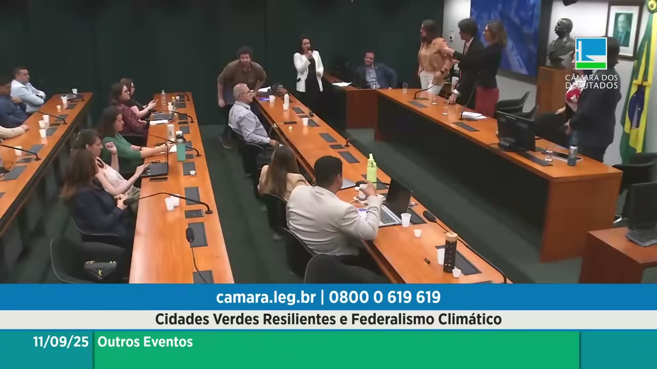 Vídeo do evento em 1:24:21