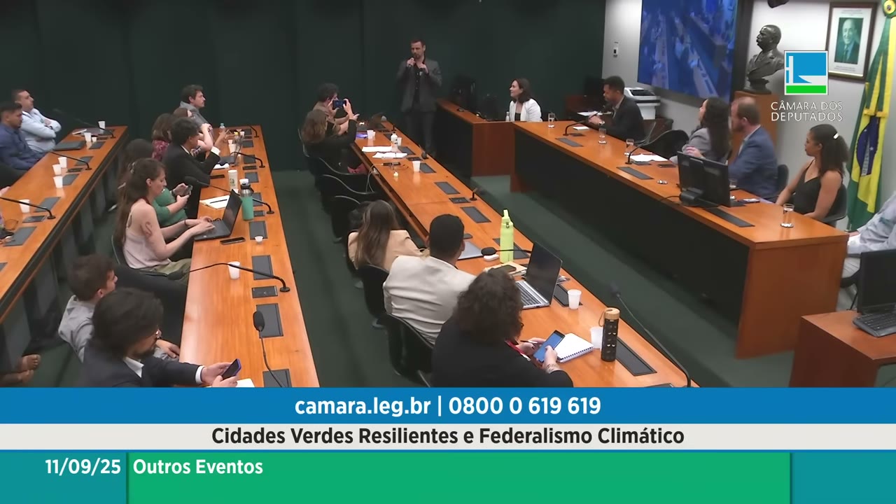 Vídeo do evento em 1:40:29