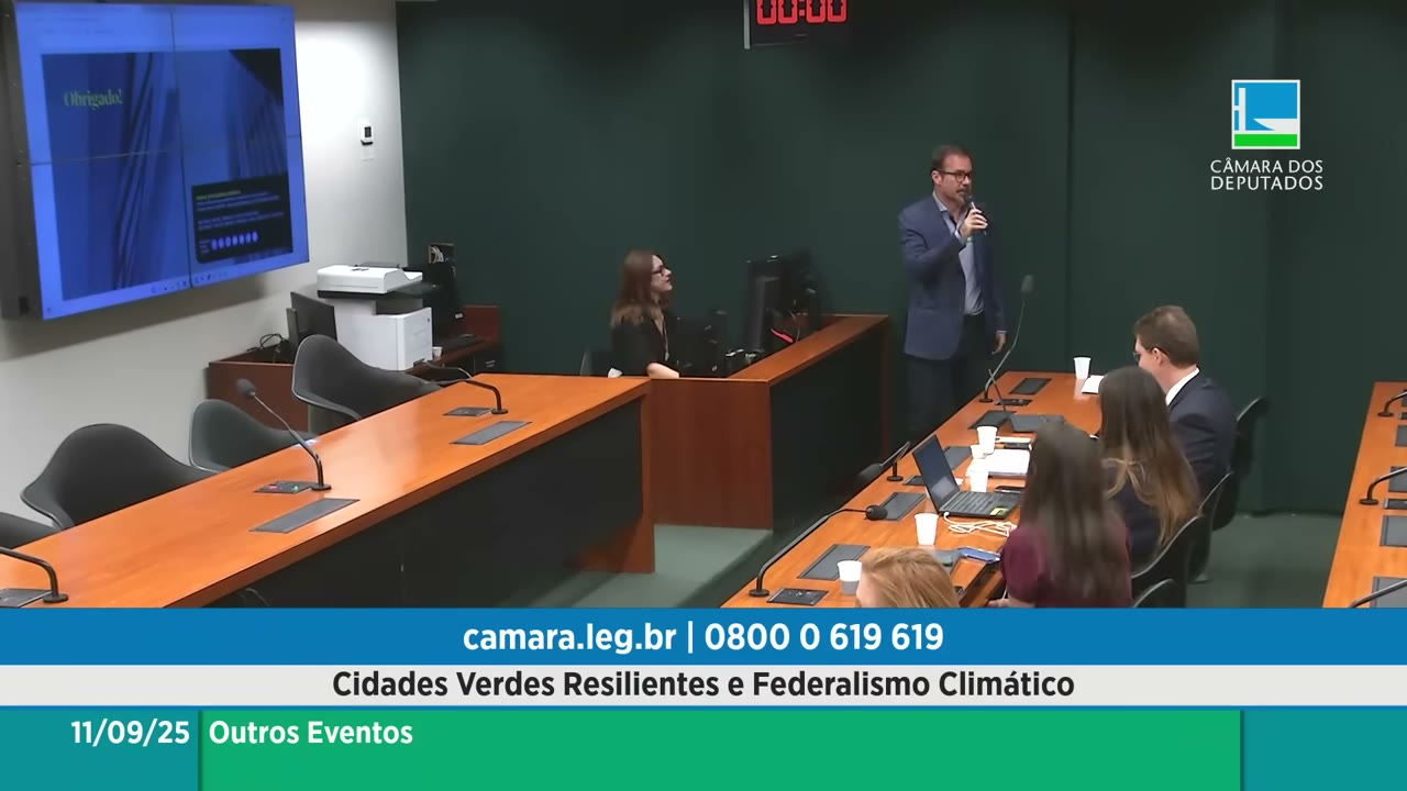 Vídeo do evento em 2:03:14